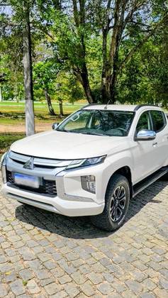MITSUBISHI L200 TRITON 2.4 16V TURBO DIESEL SPORT HPE CD 4P 4X4 AUTOMÁTICO